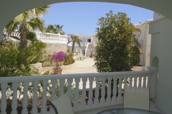 2 bed apartment in Benissa