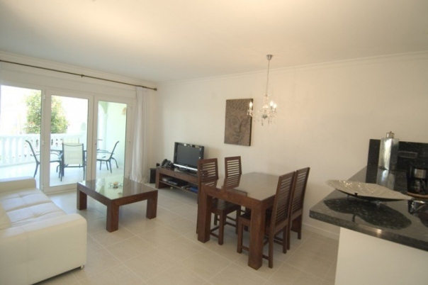 2 bed apartment in Benissa