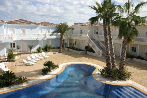 2 bed apartment in Benissa