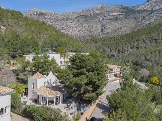 3 bed villa in Altea