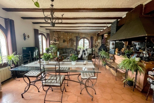 4 bed casa / chalet in Benissa