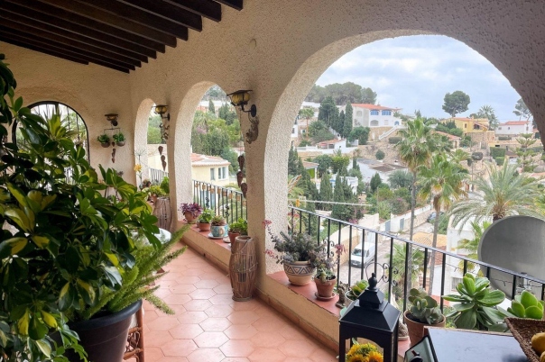 4 bed casa / chalet in Benissa
