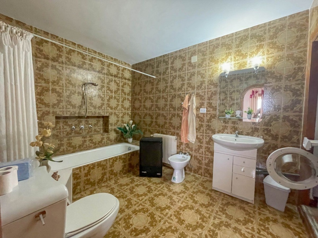 4 bed casa / chalet in Benissa