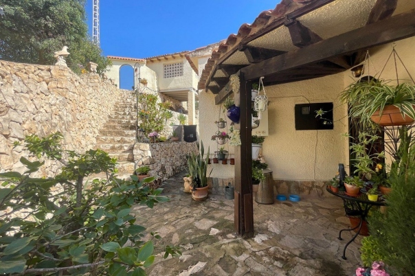 4 bed casa / chalet in Benissa
