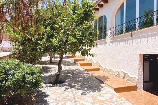 3 bed villa in Moraira