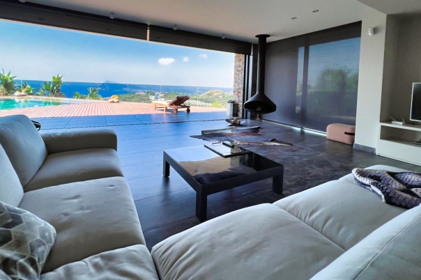 4 bed villa in Altea