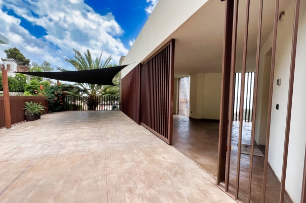 4 bed villa in Altea