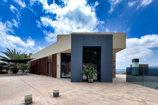 4 bed villa in Altea