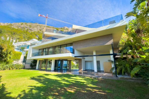 3 bed villa in Altea