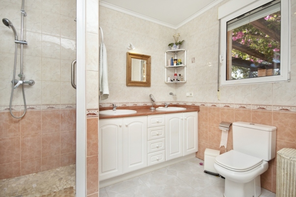 4 bed villa in Jesus Pobre