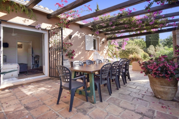 4 bed villa in Jesus Pobre