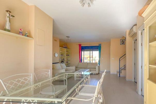 4 bed apartment in Denia