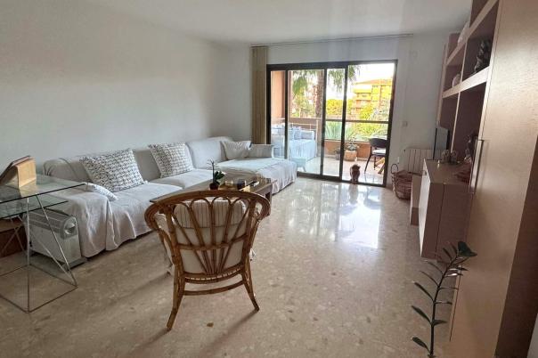 3 bed apartment in Alicante/Alacant