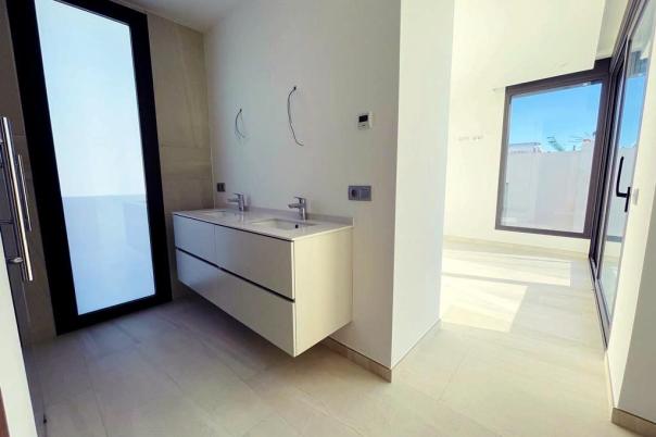 3 bed villa in Finestrat