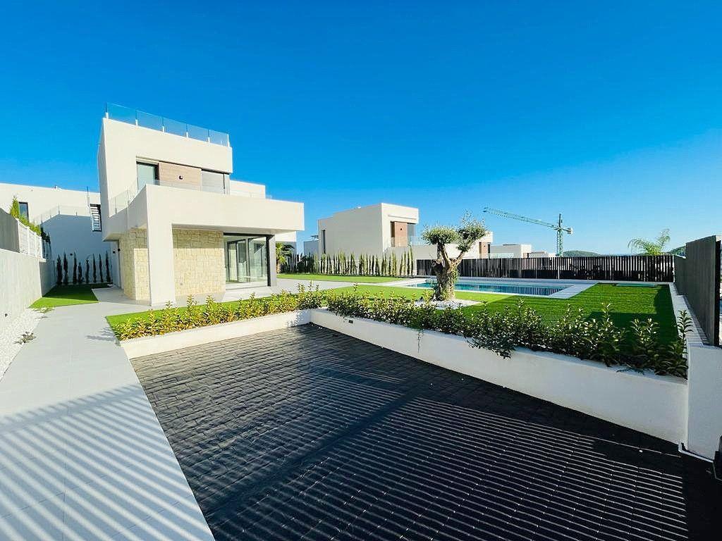 3 bed villa in Finestrat