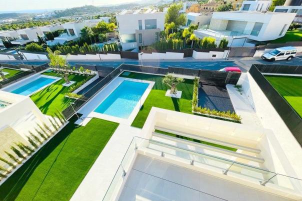 3 bed villa in Finestrat