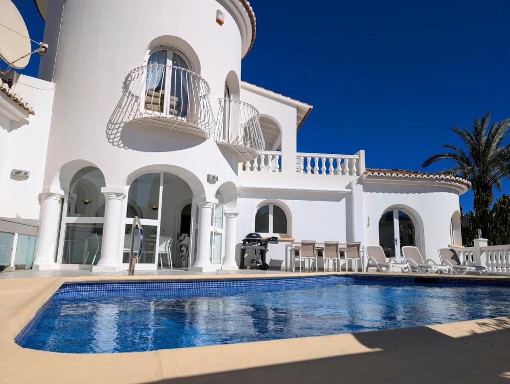 3 bed villa in Moraira