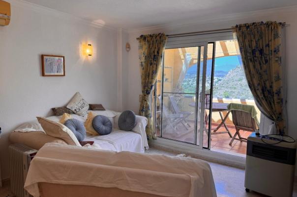 2 bed apartment in Benitachell