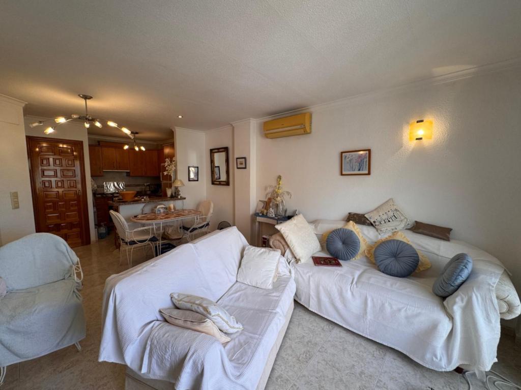 2 bed apartment in Benitachell