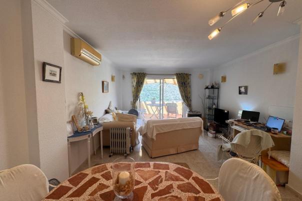 2 bed apartment in Benitachell