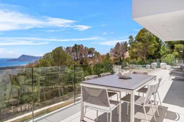 4 bed villa in Altea
