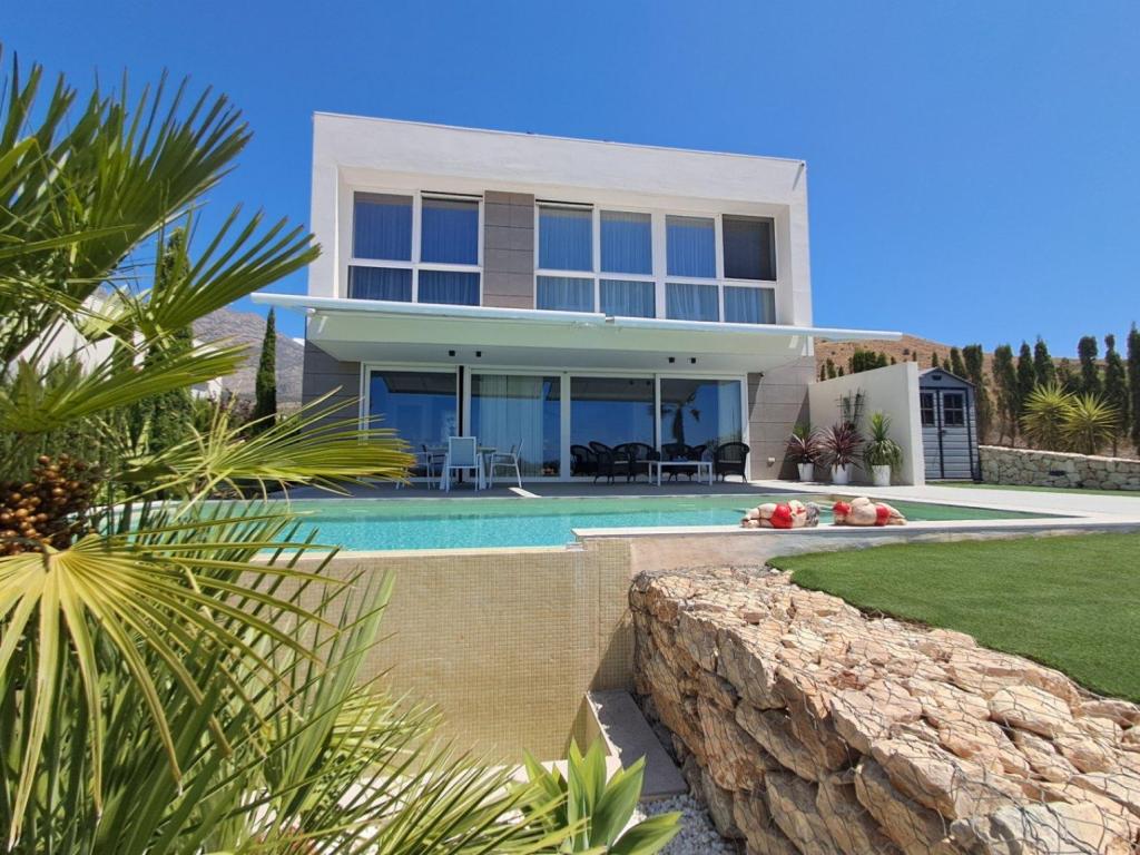 3 bed villa in Finestrat