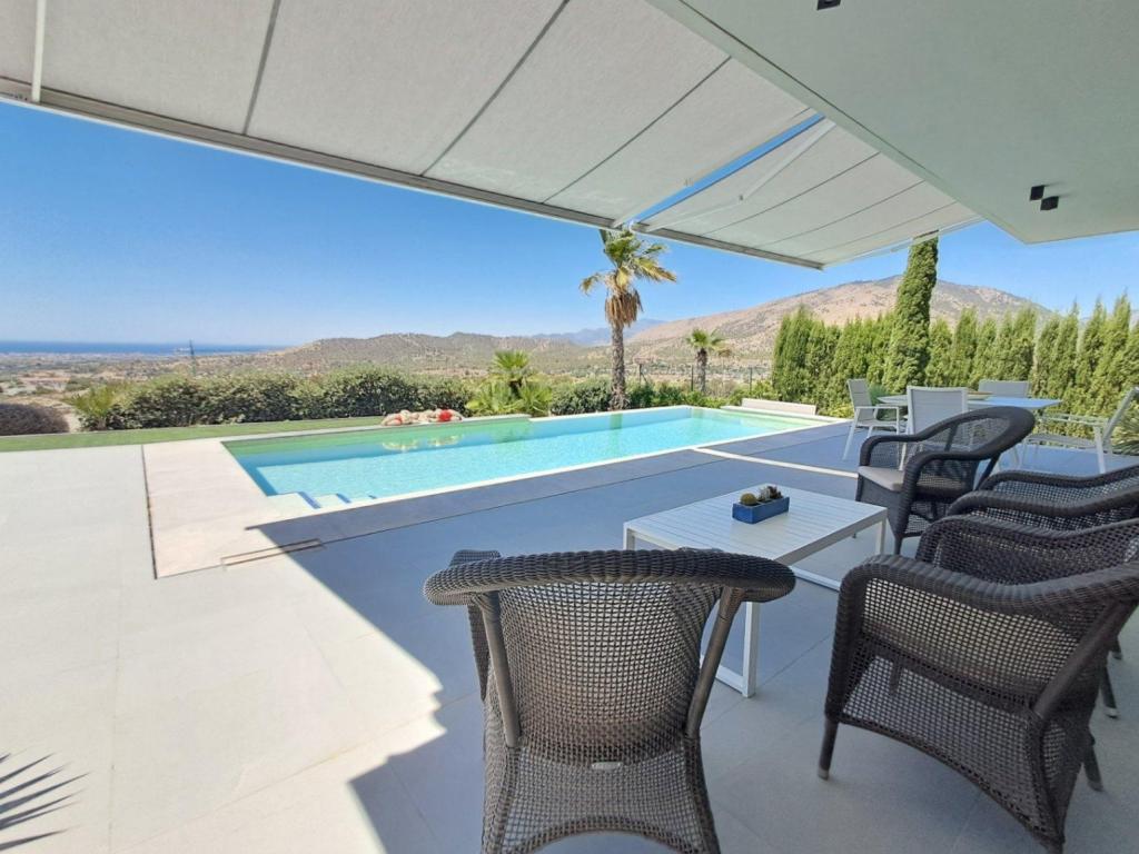 3 bed villa in Finestrat