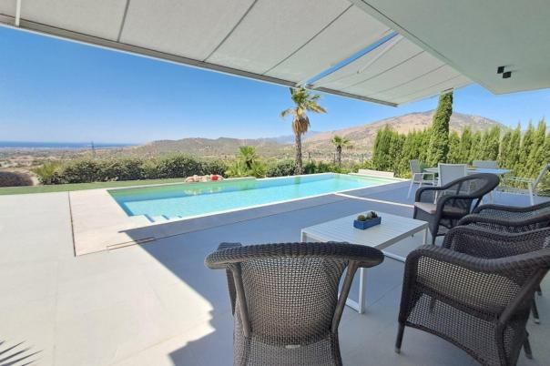 3 bed villa in Finestrat