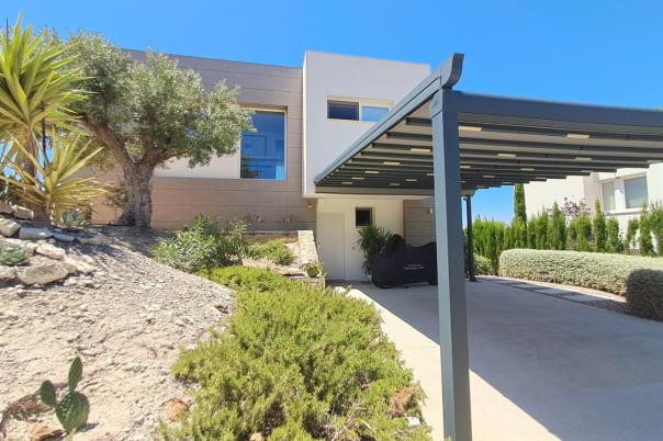 3 bed villa in Finestrat