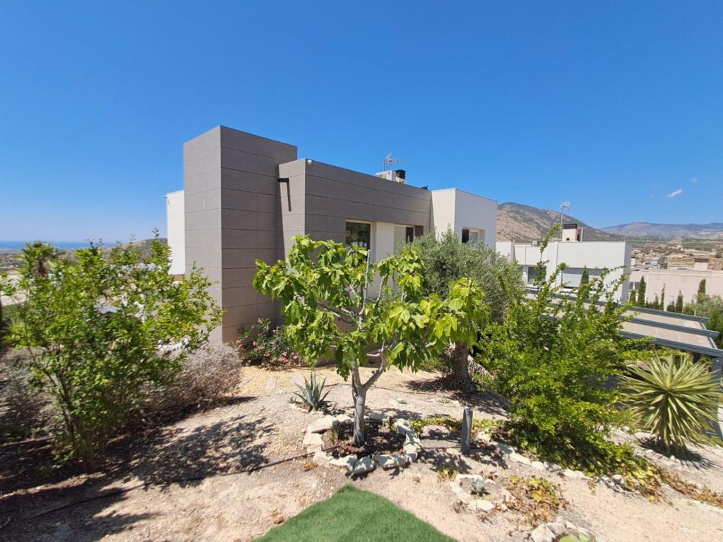 3 bed villa in Finestrat