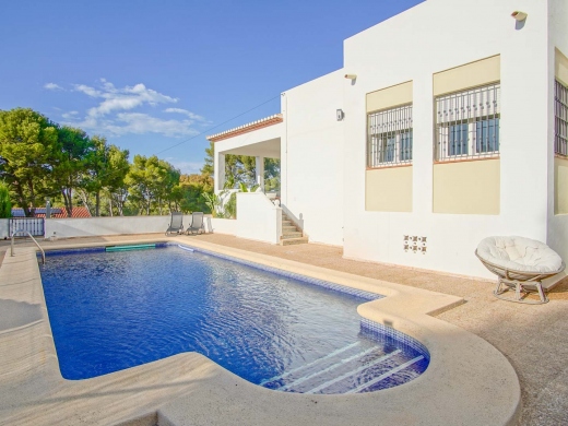 6 bed villa in Denia