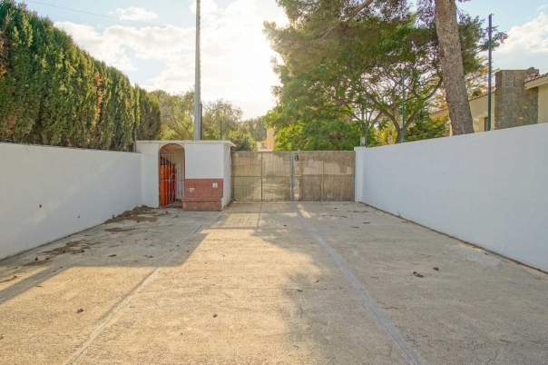 6 bed villa in Denia