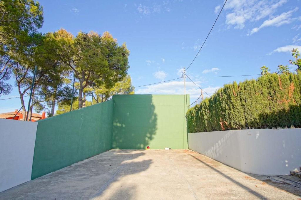 6 bed villa in Denia