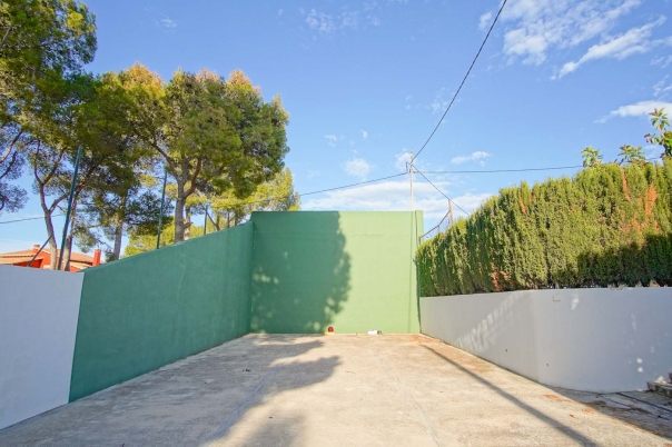6 bed villa in Denia