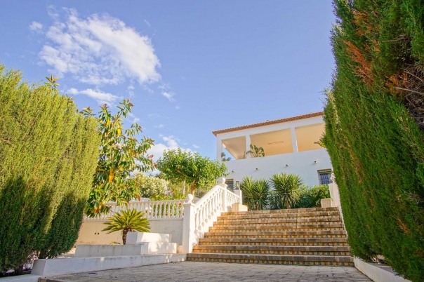 6 bed villa in Denia