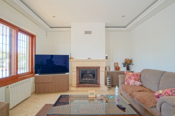 6 bed villa in Denia