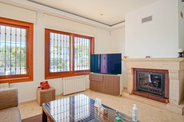 6 bed villa in Denia
