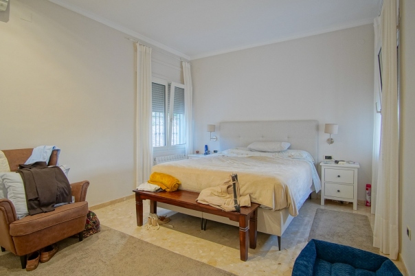 6 bed villa in Denia
