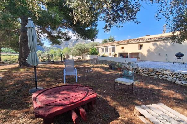 2 bed villa in Gata de Gorgos