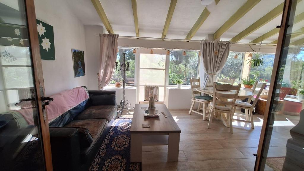 2 bed villa in Gata de Gorgos