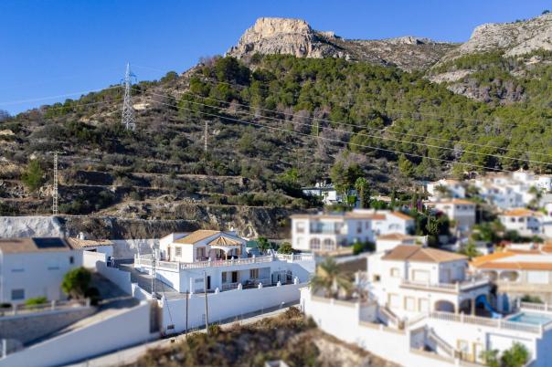 4 bed villa in Calpe