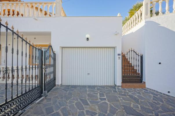 4 bed villa in Calpe