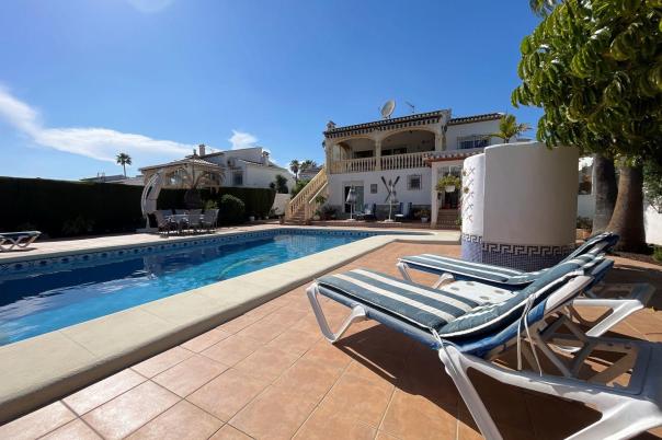 2 bed villa in Benitachell