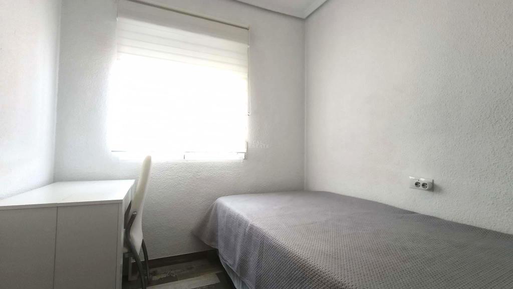 2 bed bungalow in Santa Pola