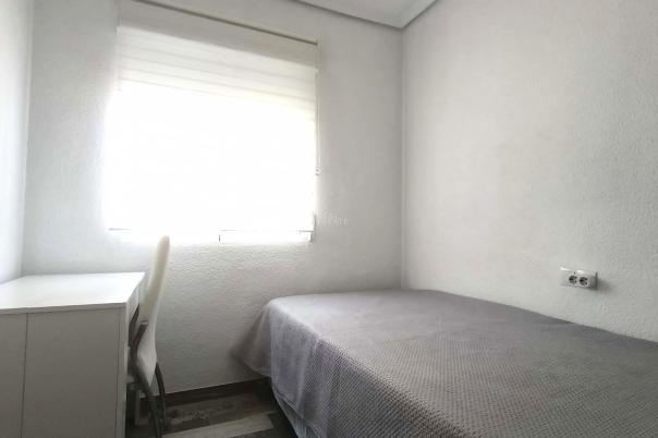 2 bed bungalow in Santa Pola