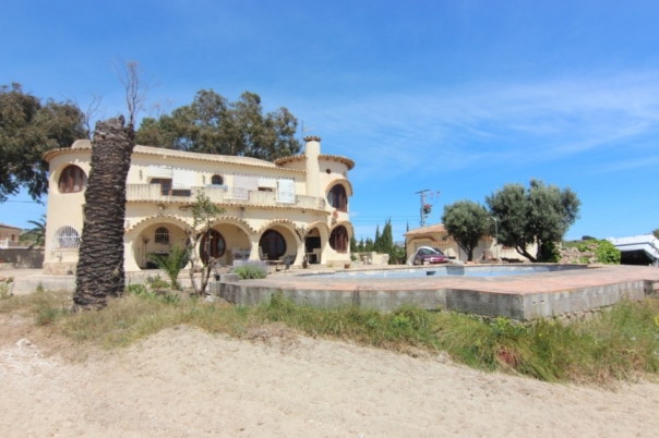 4 bed villa in Benissa