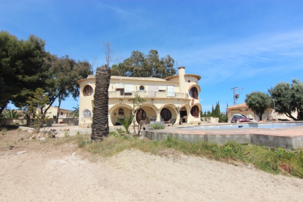 4 bed villa in Benissa