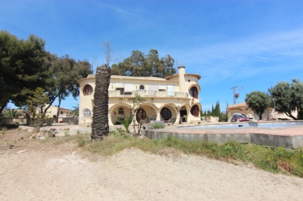 4 bed villa in Benissa