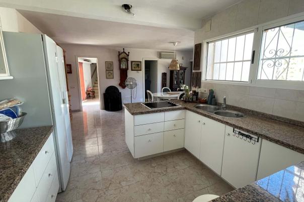 5 bed detached house in Nucia (la)