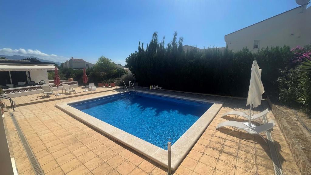 5 bed detached house in Nucia (la)